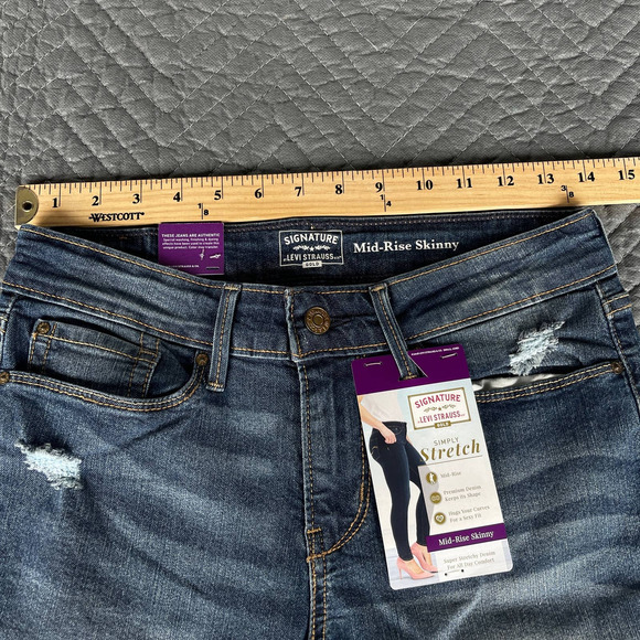 Levis Jeans Womens Size 4 Short Blue Signature Mid Rise Skinny Gold NEW - Picture 10 of 14